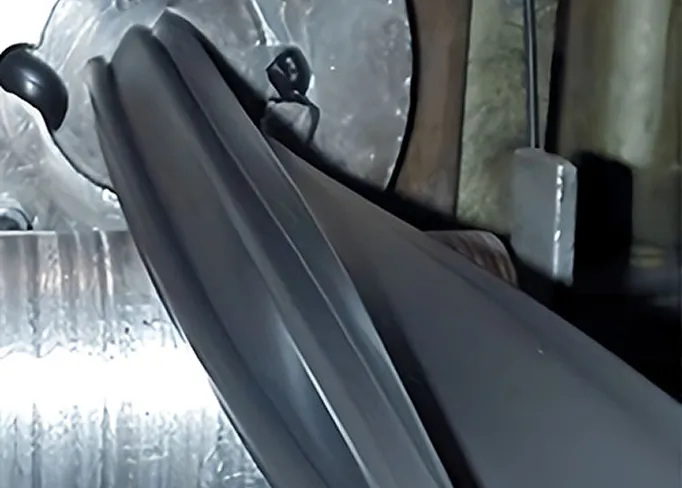  押出成形（Extrusion）